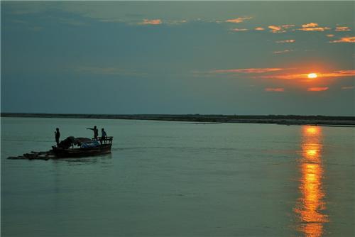 You are currently viewing Assam River Cruise Experiences